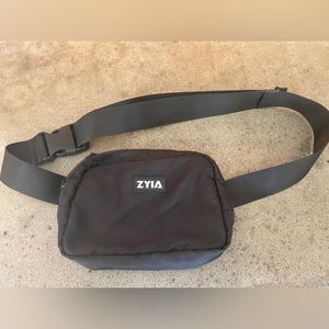 Zyia Black Cross Body Bag